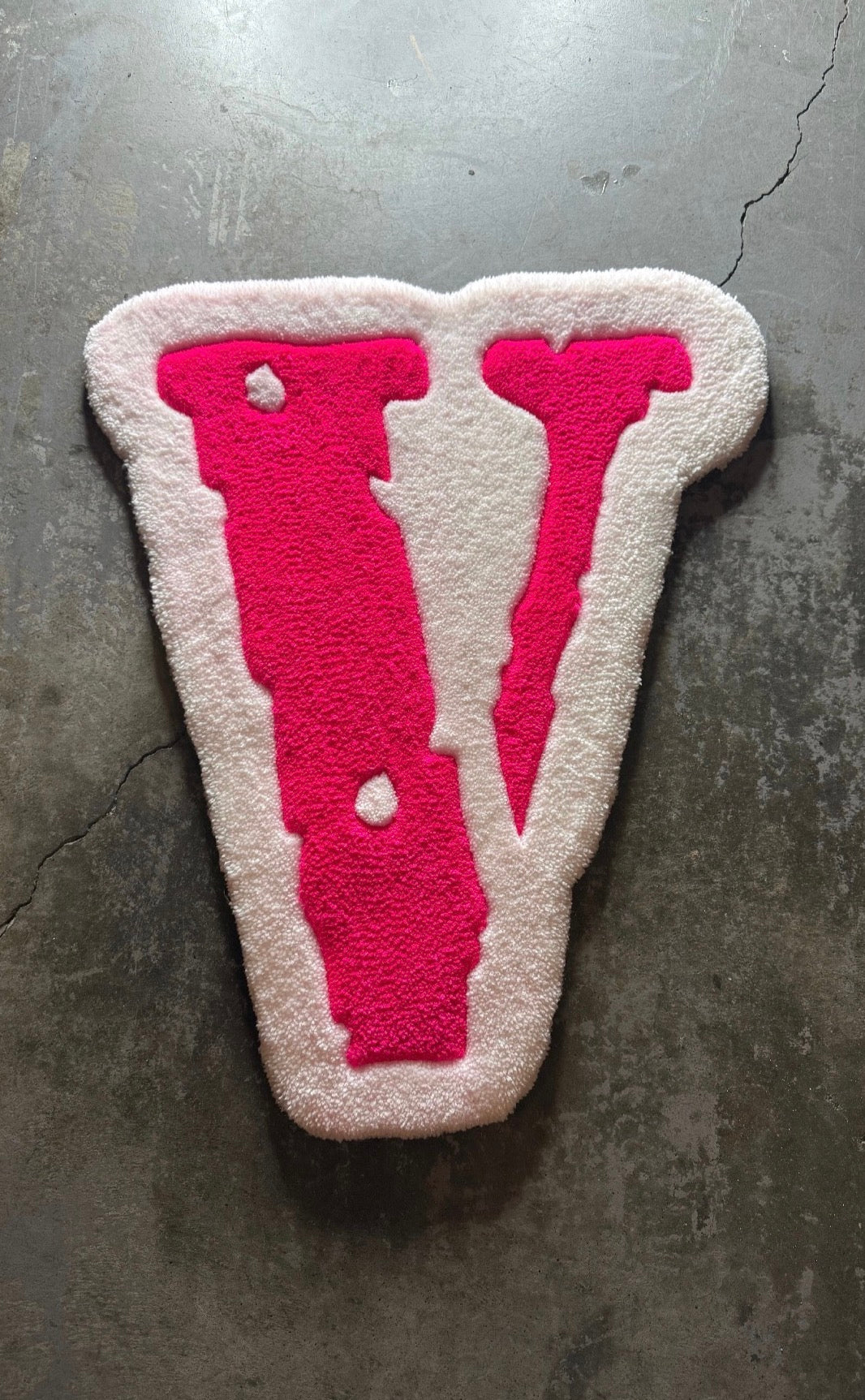 Vlone Rug(ships next day)